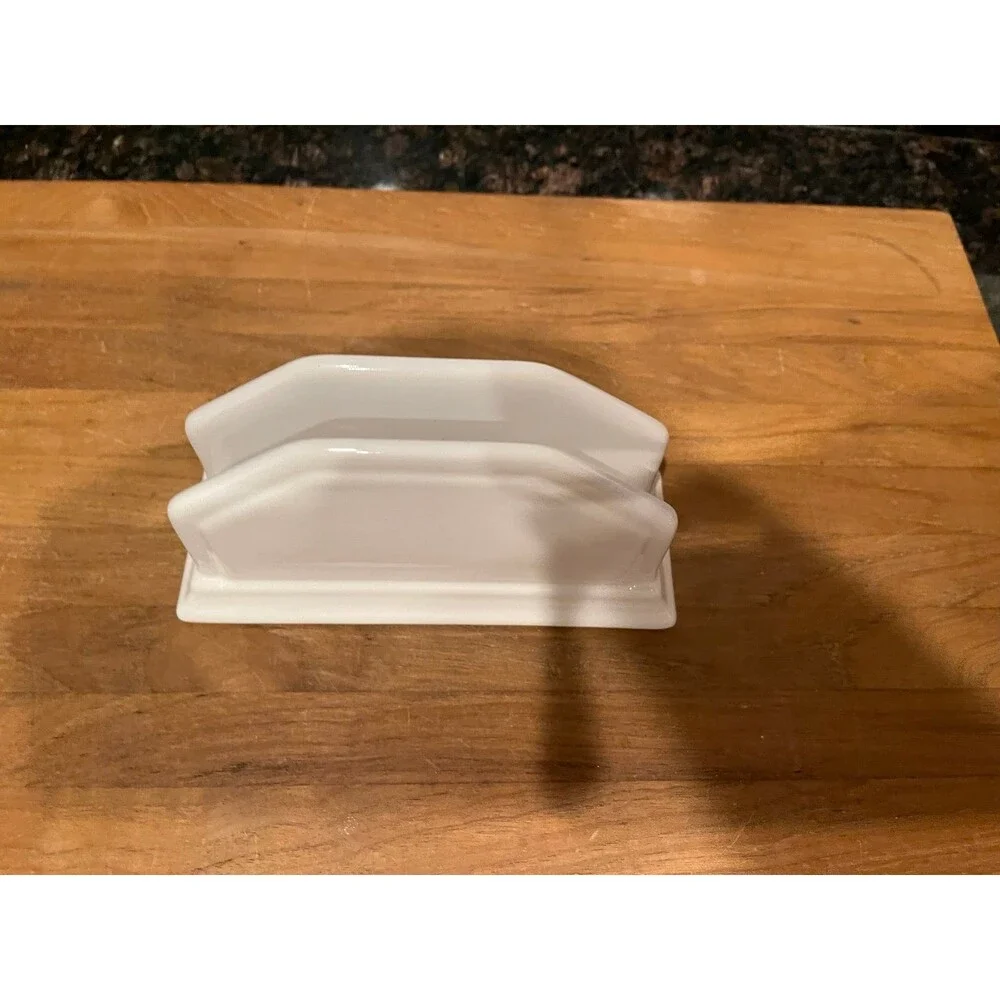 Pfaltzgraff Heritage napkin holder pattern.